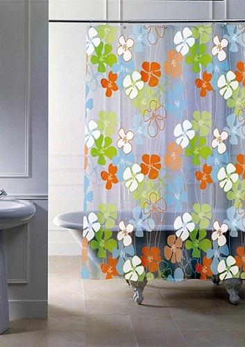 Правильно подобранная шторка украсит интерьер любой ванной комнаты