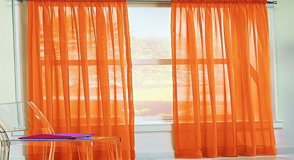  оранжевый тюль на окне